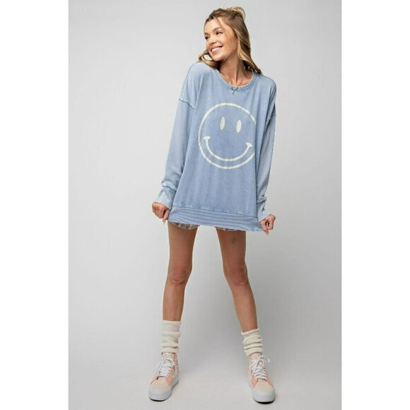 easel Tops - Don't Forget to Smile Mineral Wash Top in Peri Blue